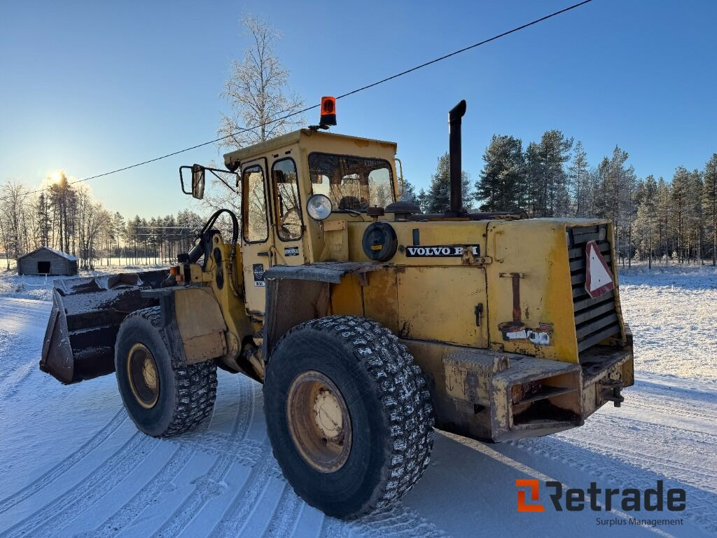 Wheel loader Hjullastare Volvo 4400 med skopa