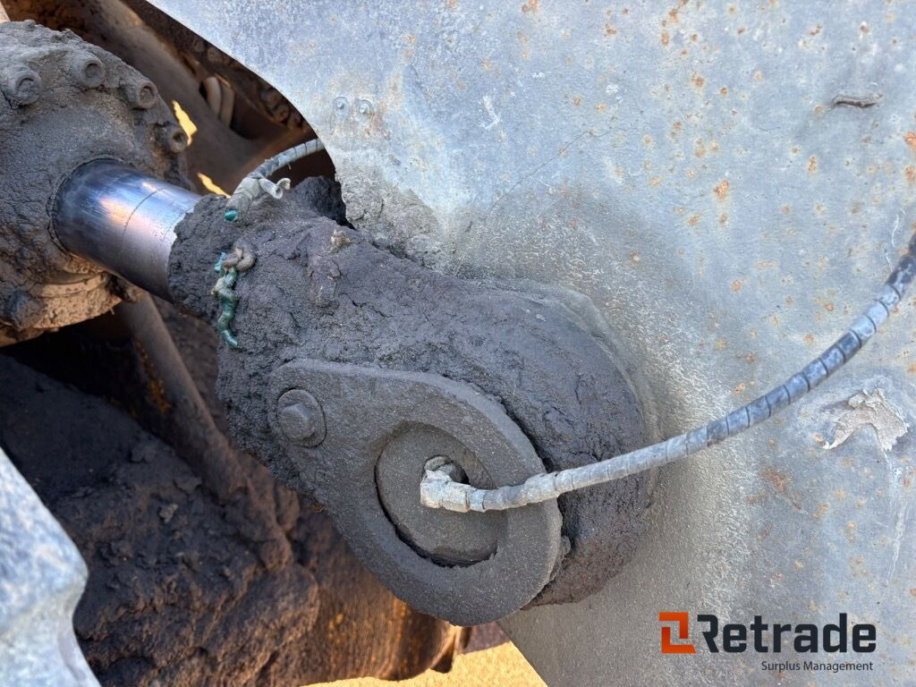 Wheel loader Hjullastare Volvo L180 med skopa