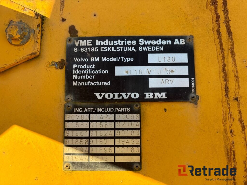 Wheel loader Hjullastare Volvo L180 med skopa