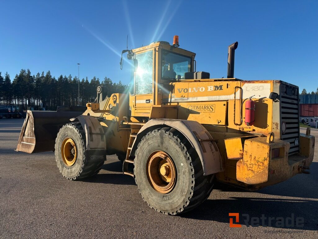 Wheel loader Hjullastare Volvo L180 med skopa