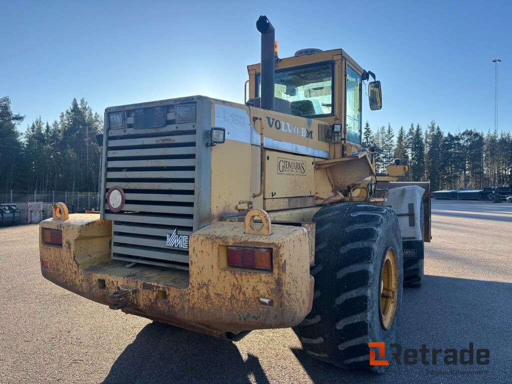 Wheel loader Hjullastare Volvo L180 med skopa