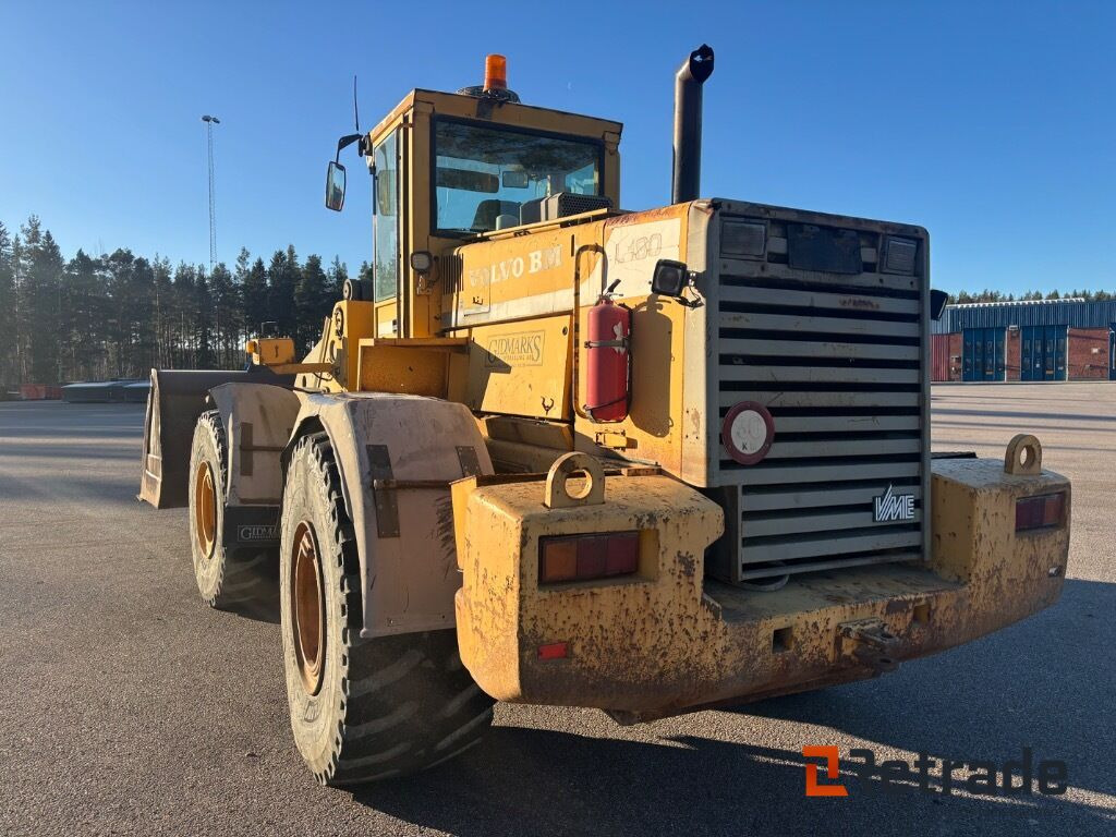 Wheel loader Hjullastare Volvo L180 med skopa