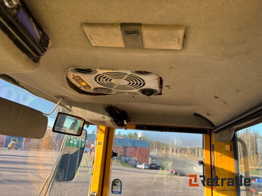 Wheel loader Hjullastare Volvo L180 med skopa