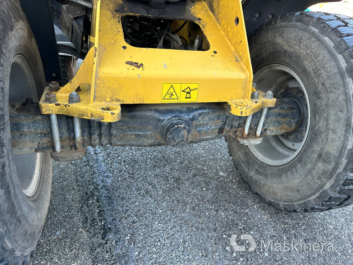 Wheel loader Hjullastare Yanmar V100