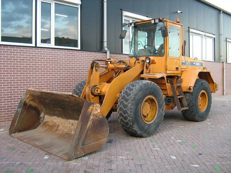 Wheel loader Hyundai HL740-3