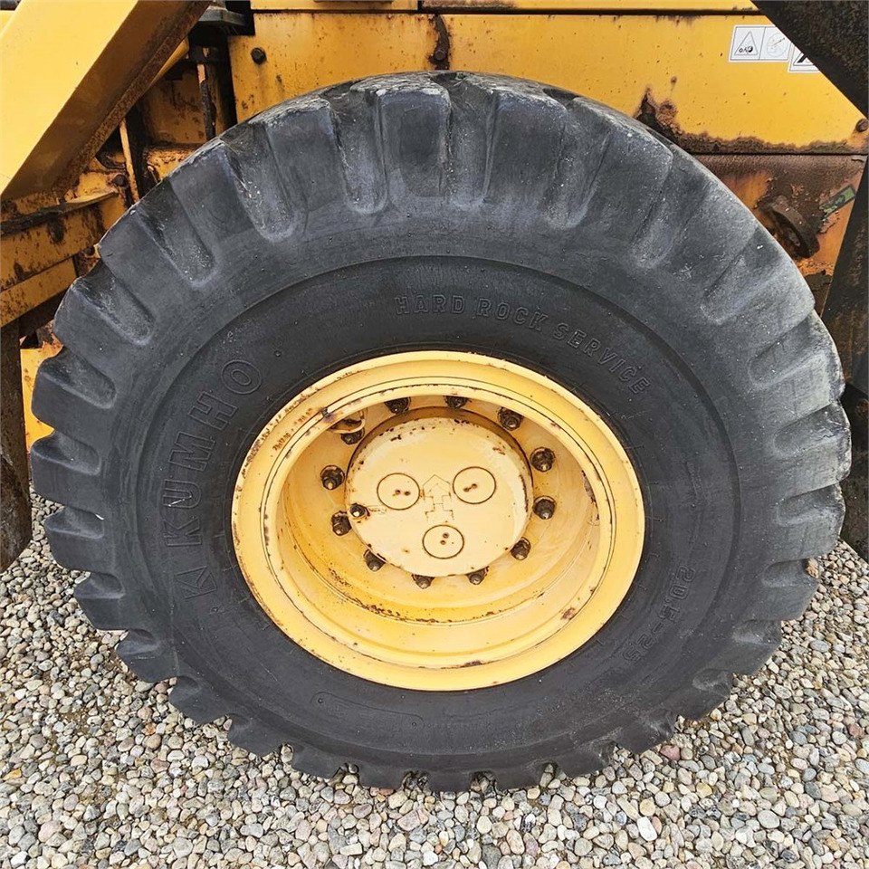 Wheel loader Hyundai HL740-7