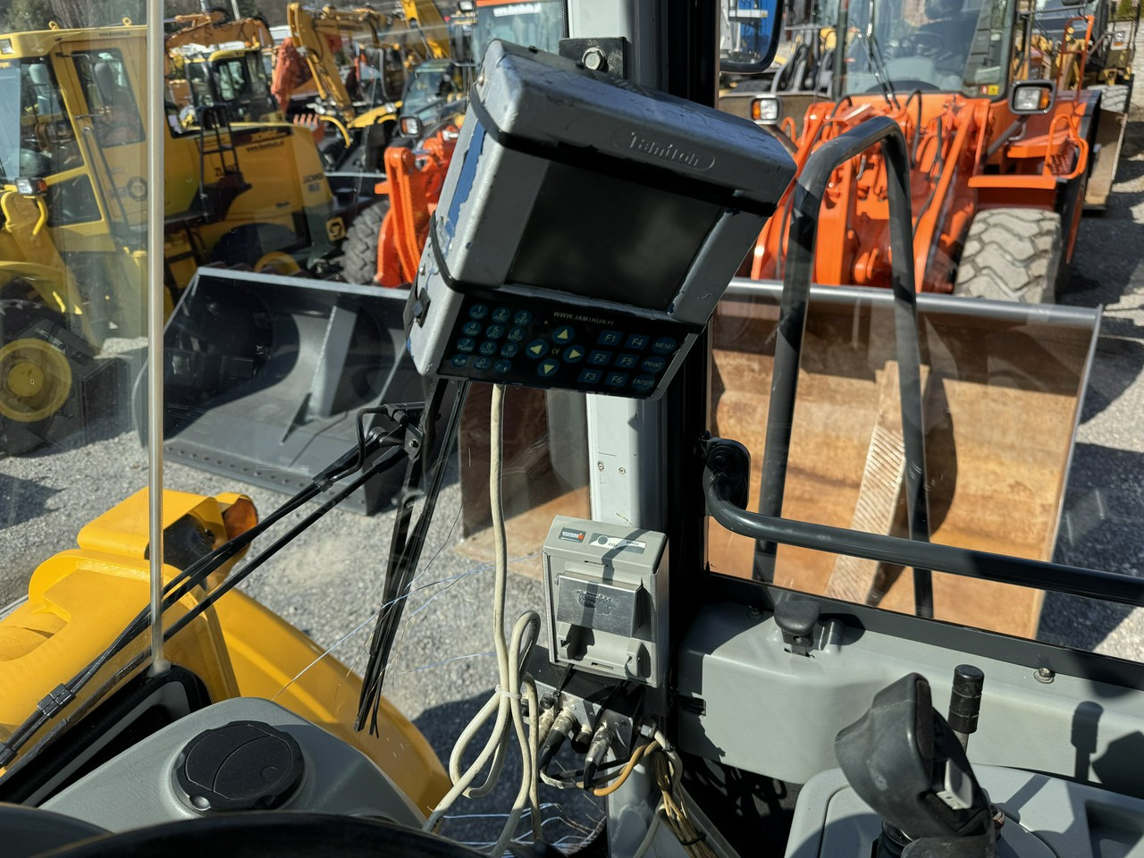 Wheel loader Hyundai HL770-7A