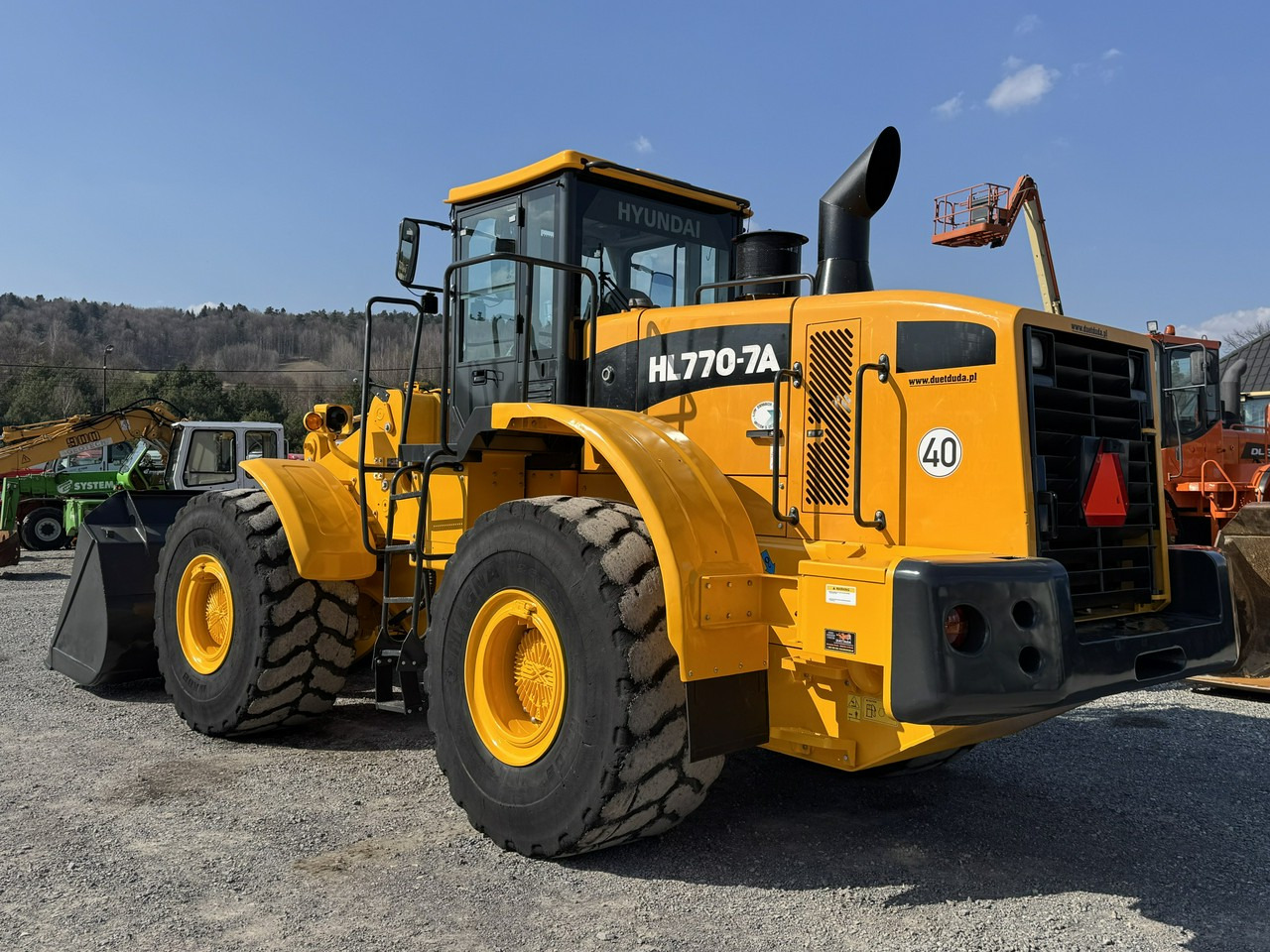 Wheel loader Hyundai HL770-7A