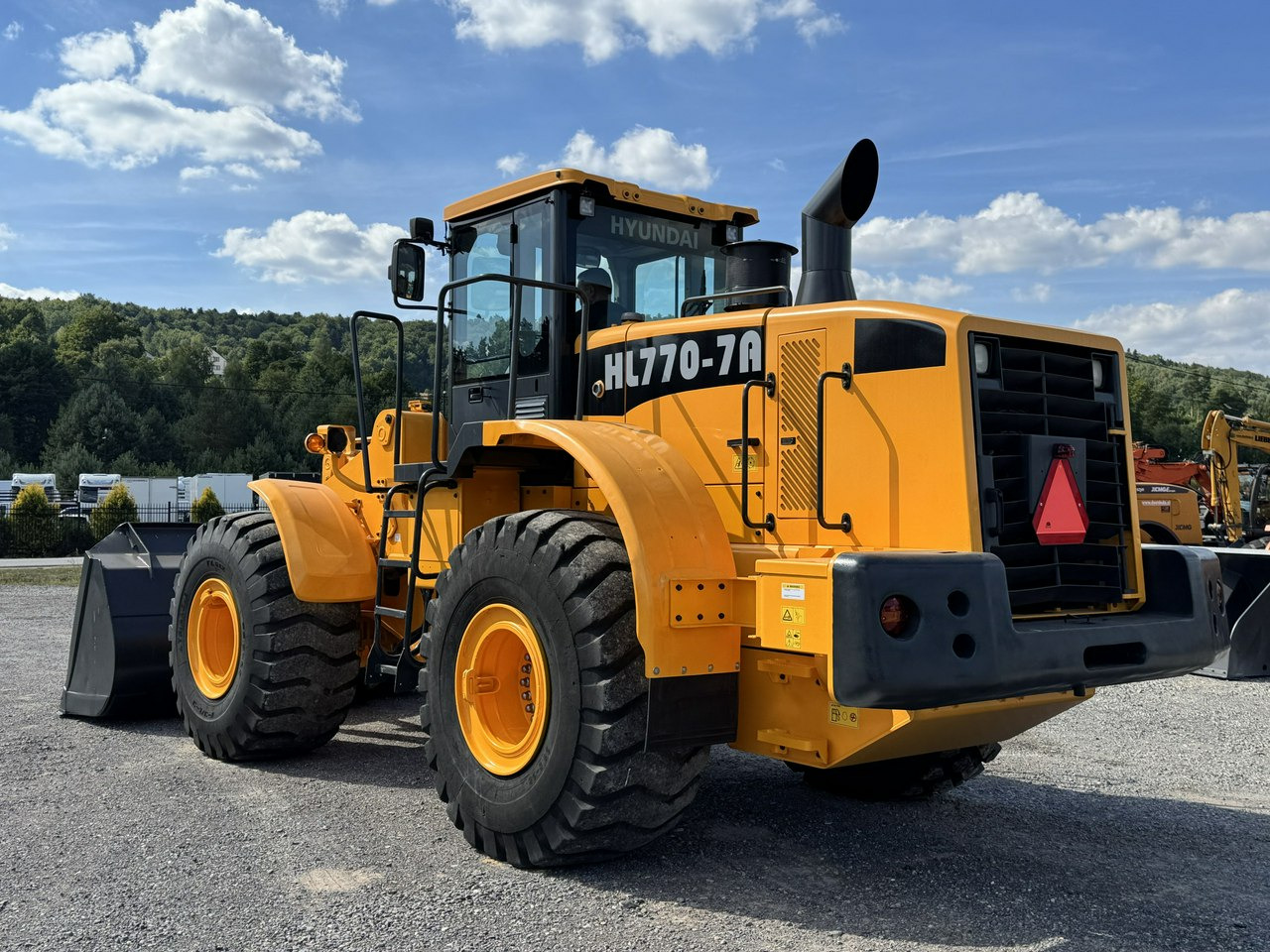 Wheel loader Hyundai HL770-7A