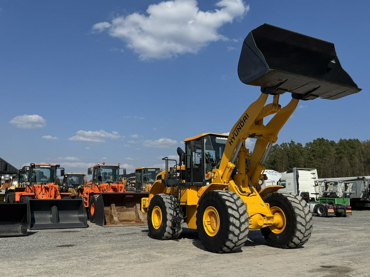Wheel loader Hyundai HL770-7A