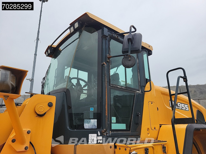 Wheel loader Hyundai HL955