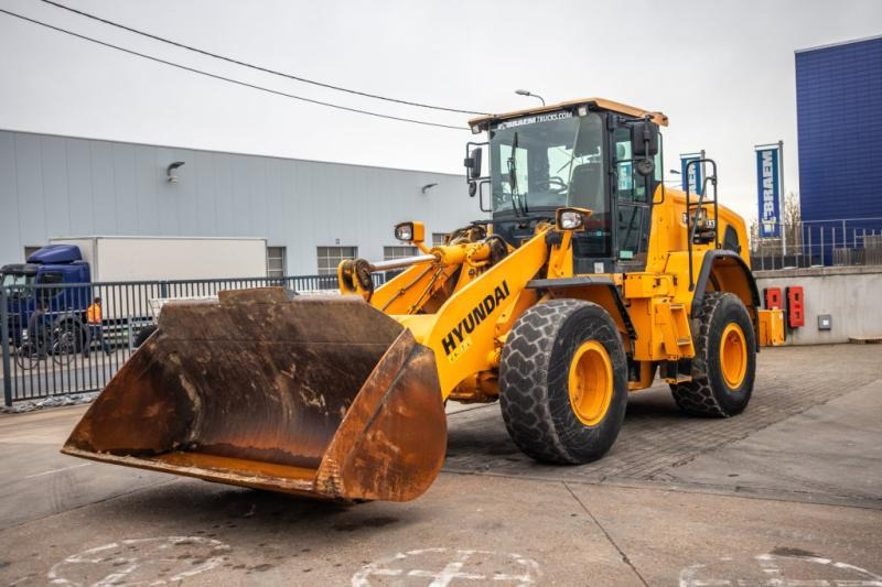 Wheel loader Hyundai HL955XT