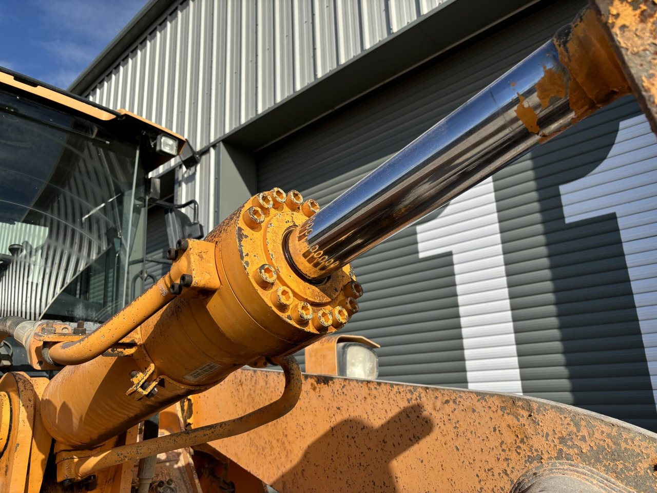 Wheel loader Hyundai HL960