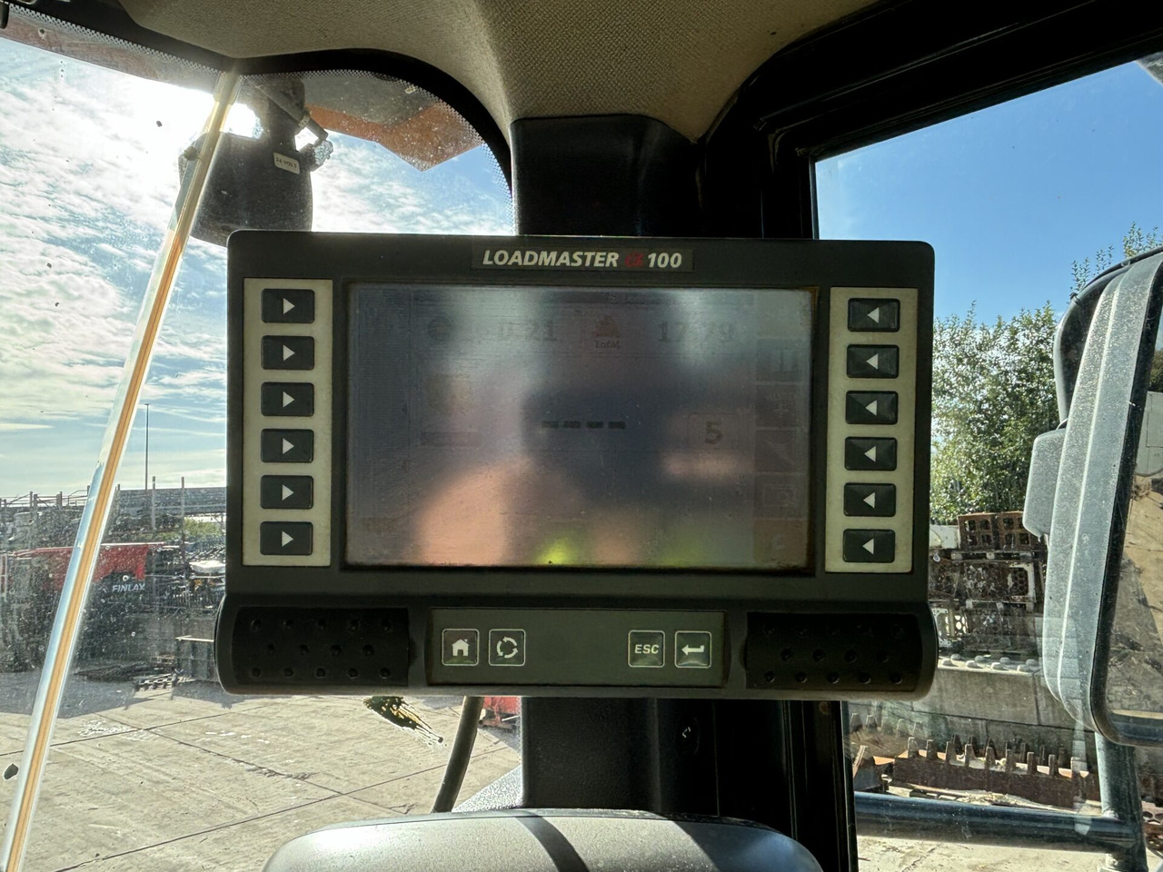 Wheel loader Hyundai HL960