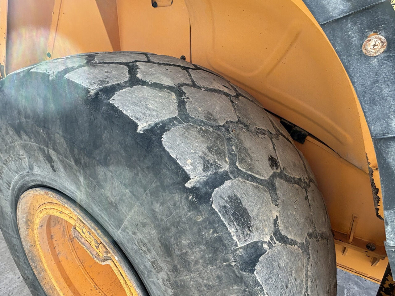 Wheel loader Hyundai HL960