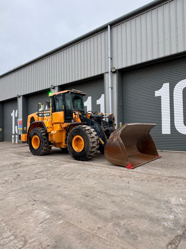 Wheel loader Hyundai HL960A