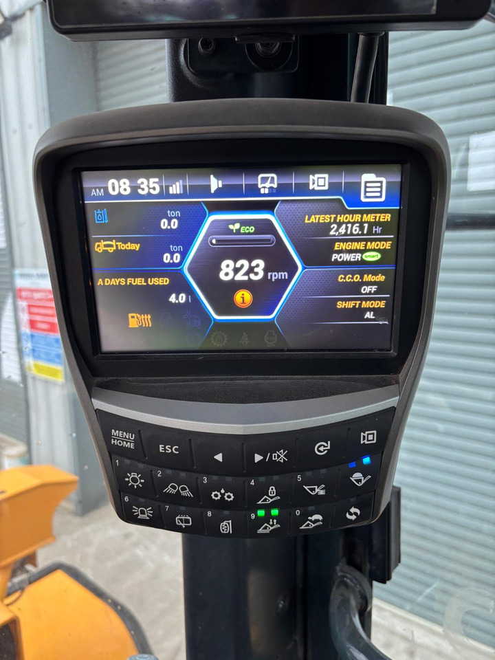 Wheel loader Hyundai HL960A