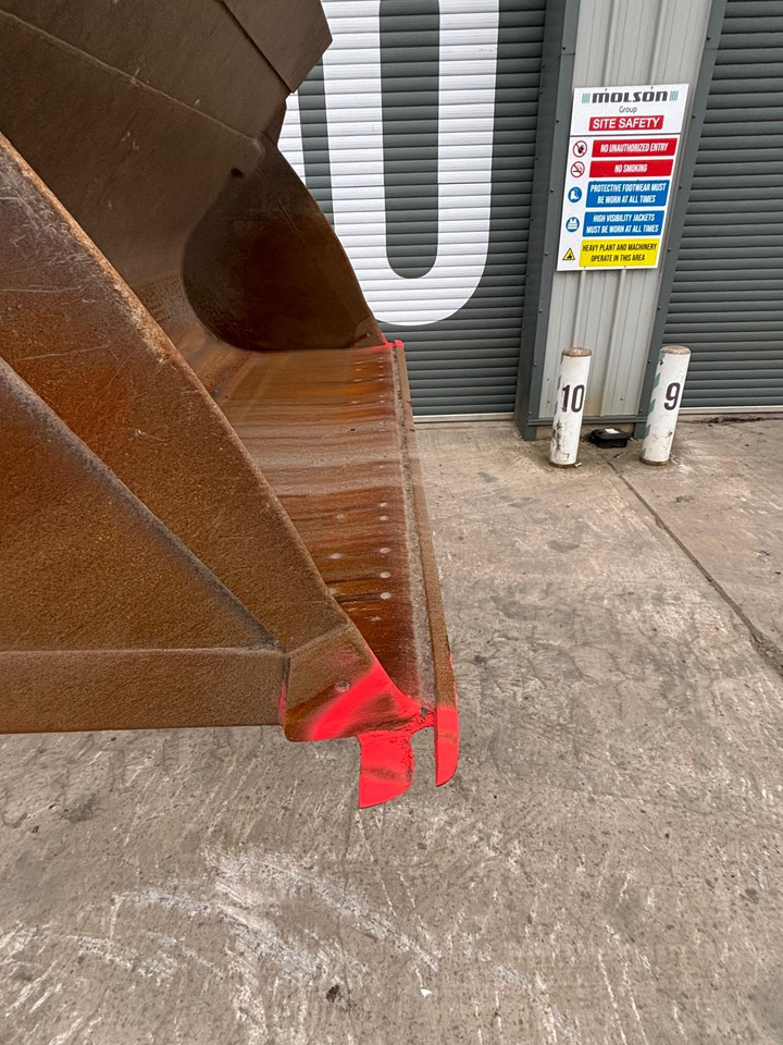 Wheel loader Hyundai HL960A