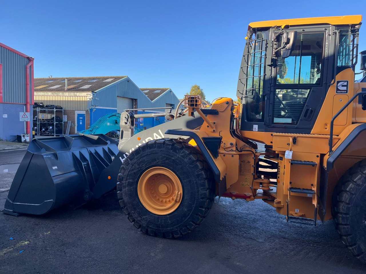 Wheel loader Hyundai HL960A