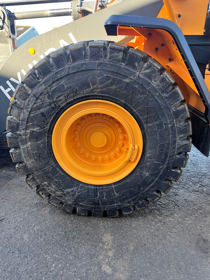 Wheel loader Hyundai HL960AHDXT