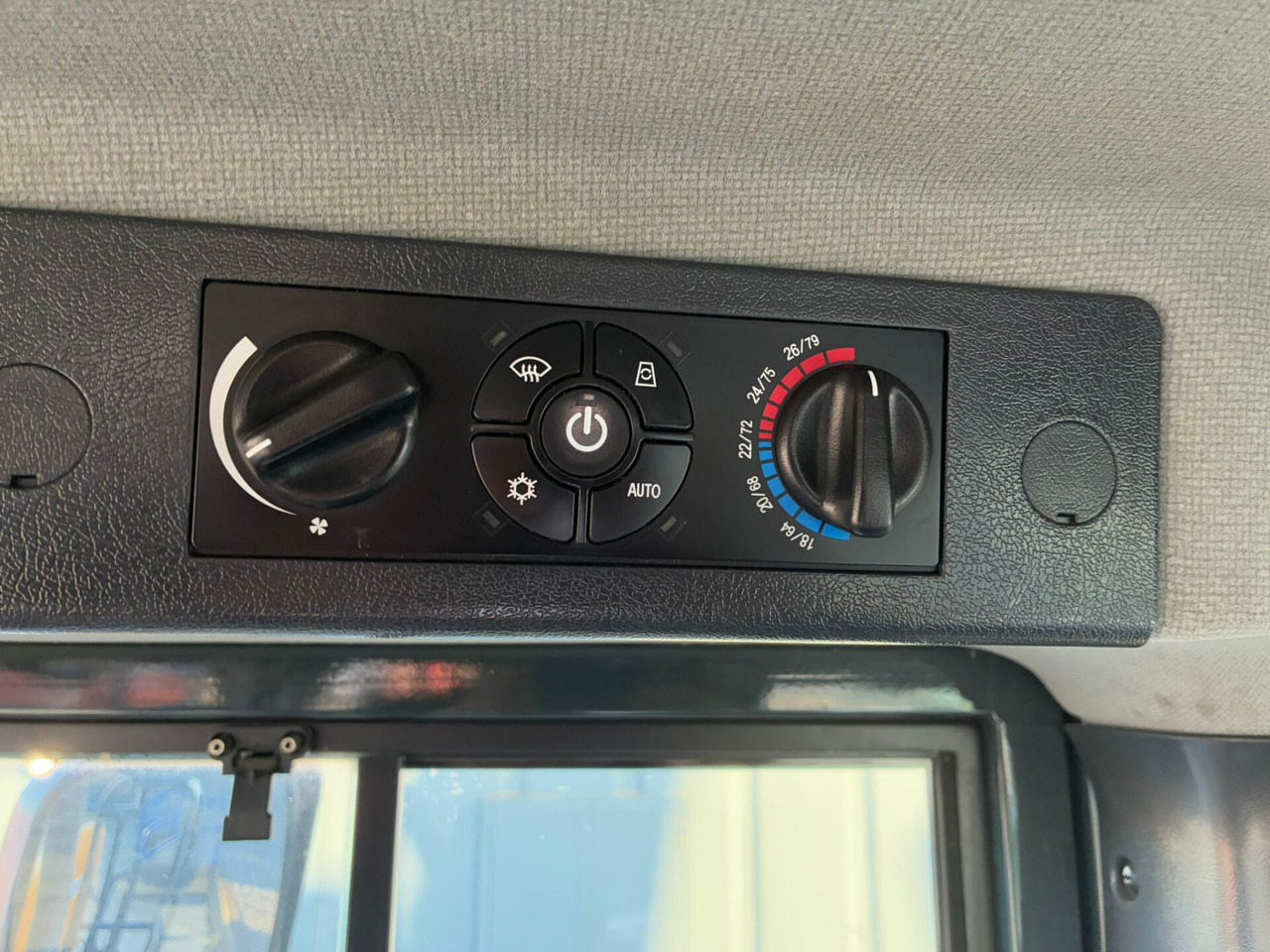 Wheel loader Hyundai HL960HDXT