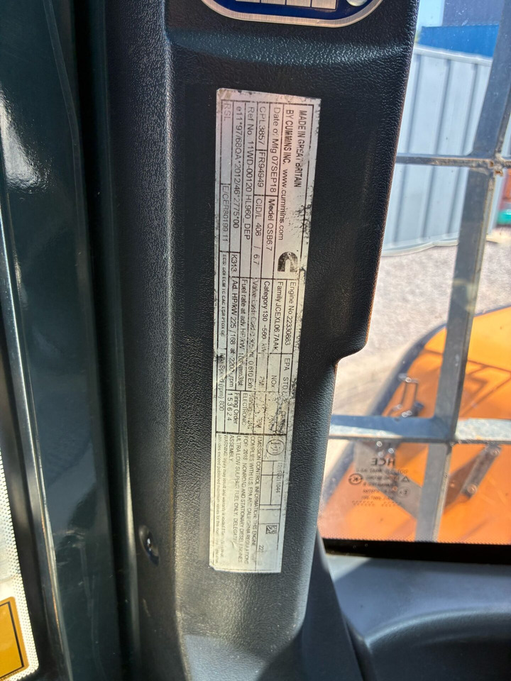 Wheel loader Hyundai HL960HDXT