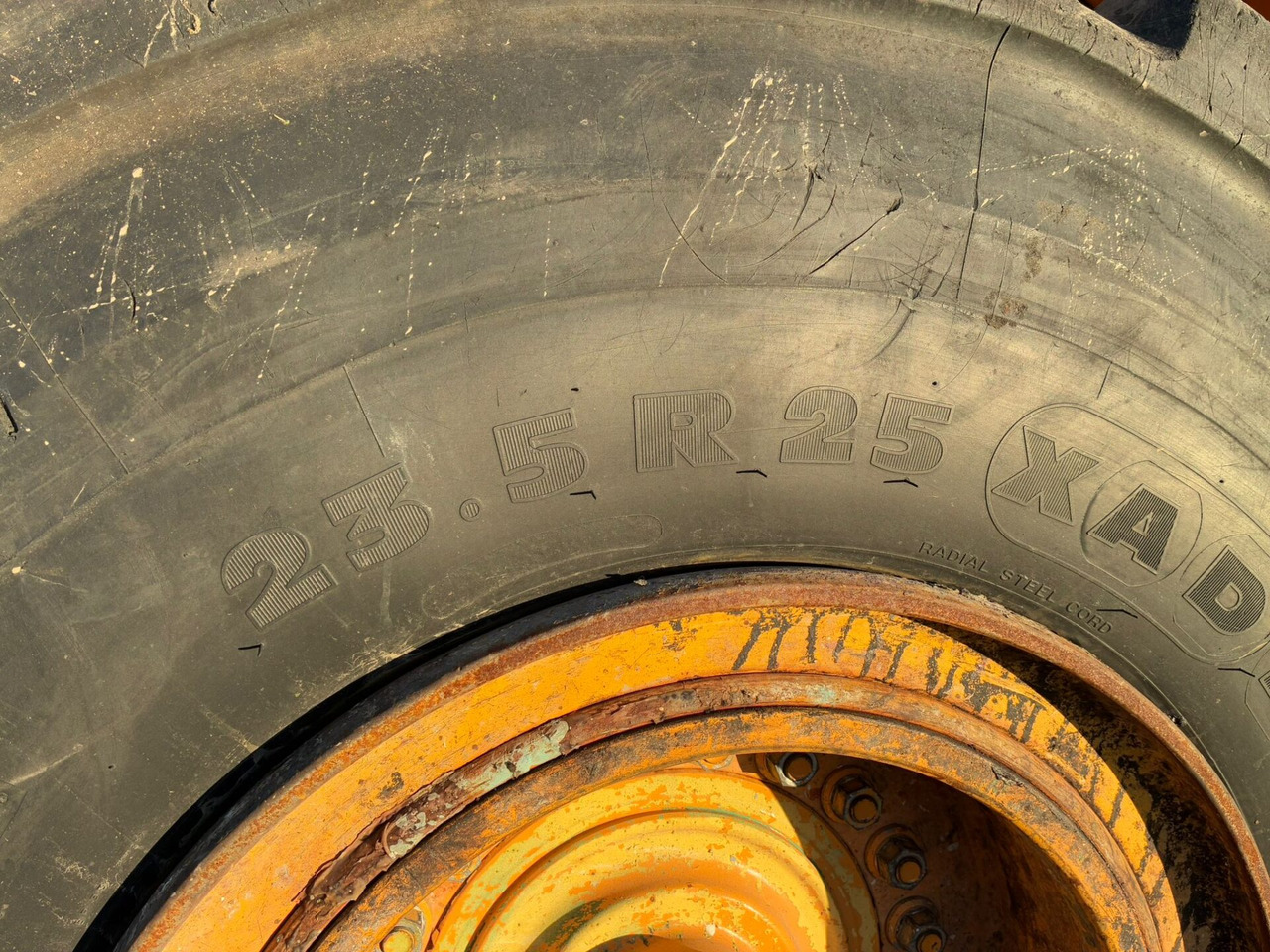 Wheel loader Hyundai HL960HDXT