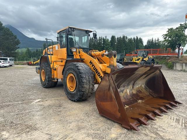 Wheel loader Hyundai HL970