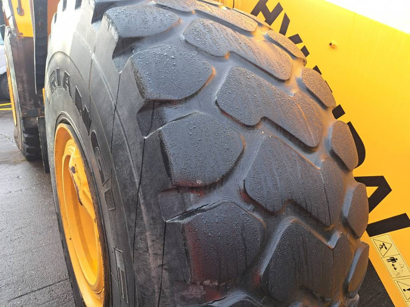 Wheel loader Hyundai HL980