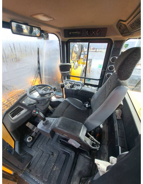 Wheel loader Hyundai HL980