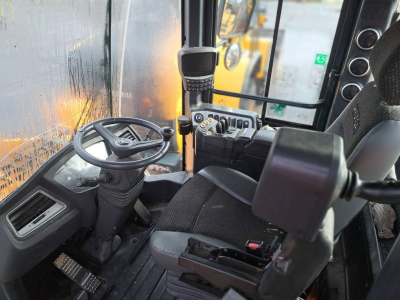 Wheel loader Hyundai HL980