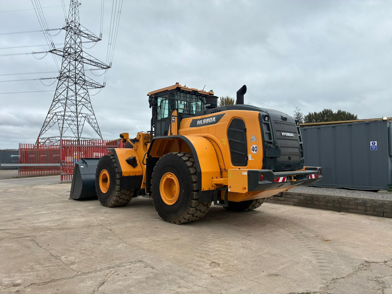 Wheel loader Hyundai HL980A