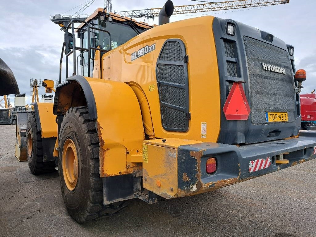 Wheel loader Hyundai HL980XT