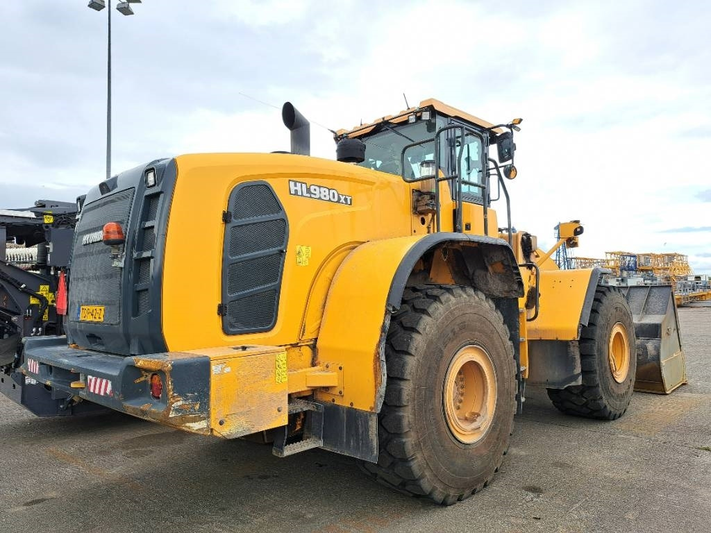 Wheel loader Hyundai HL980XT