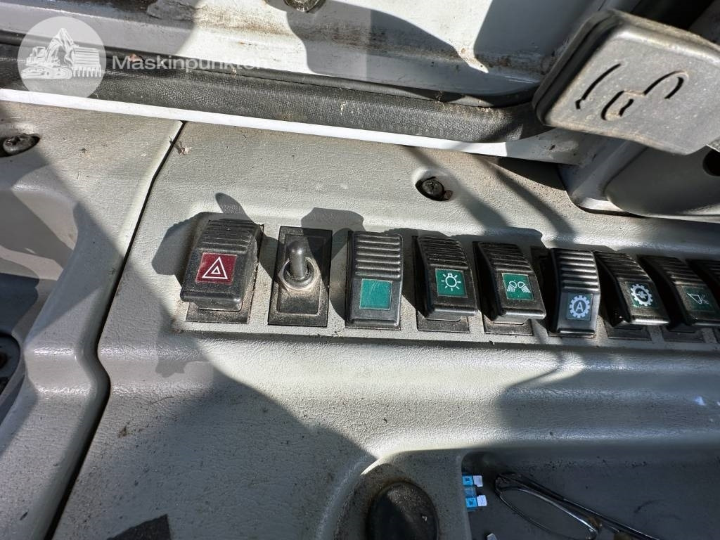 Wheel loader Hyundai HL 730 TM-7