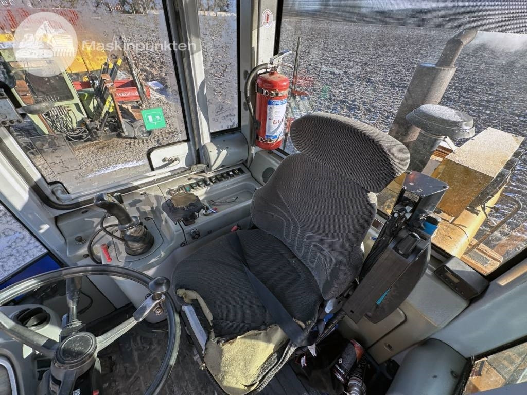 Wheel loader Hyundai HL 730 TM-7