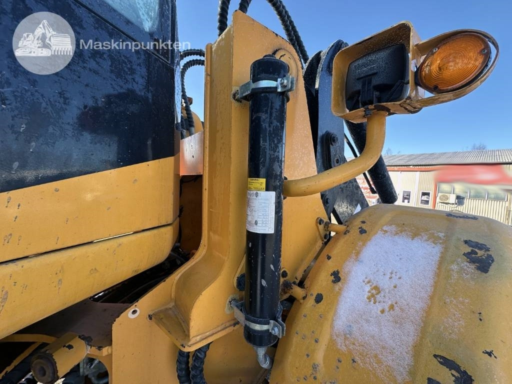 Wheel loader Hyundai HL 730 TM-7