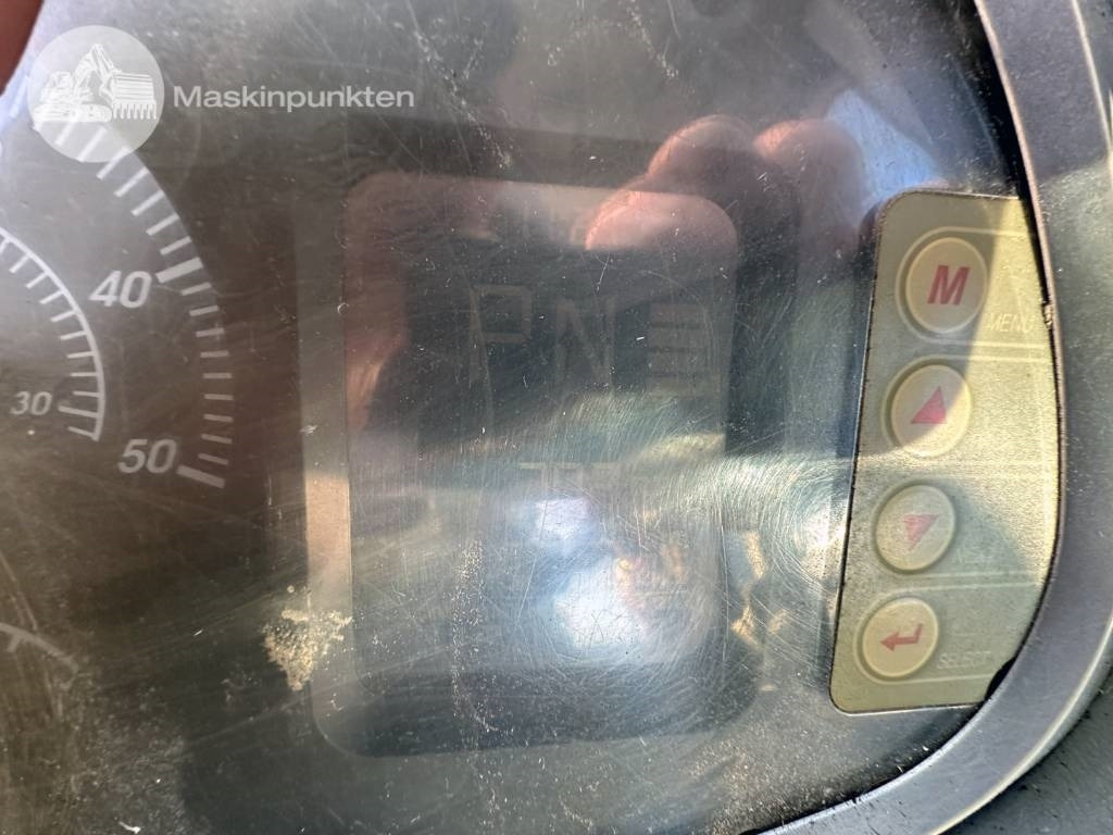 Wheel loader Hyundai HL 730 TM-7