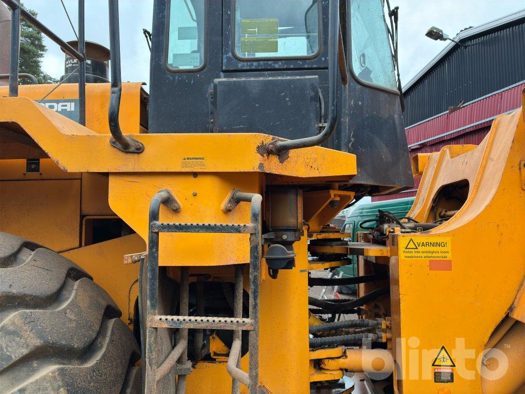 Wheel loader Hyundai HL 780-3A