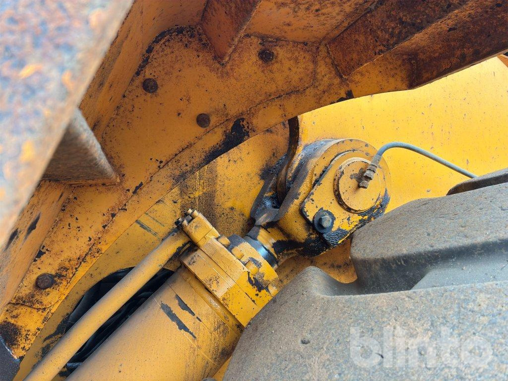 Wheel loader Hyundai HL 780-3A
