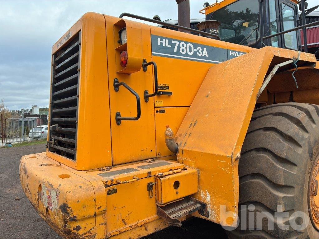 Wheel loader Hyundai HL 780-3A