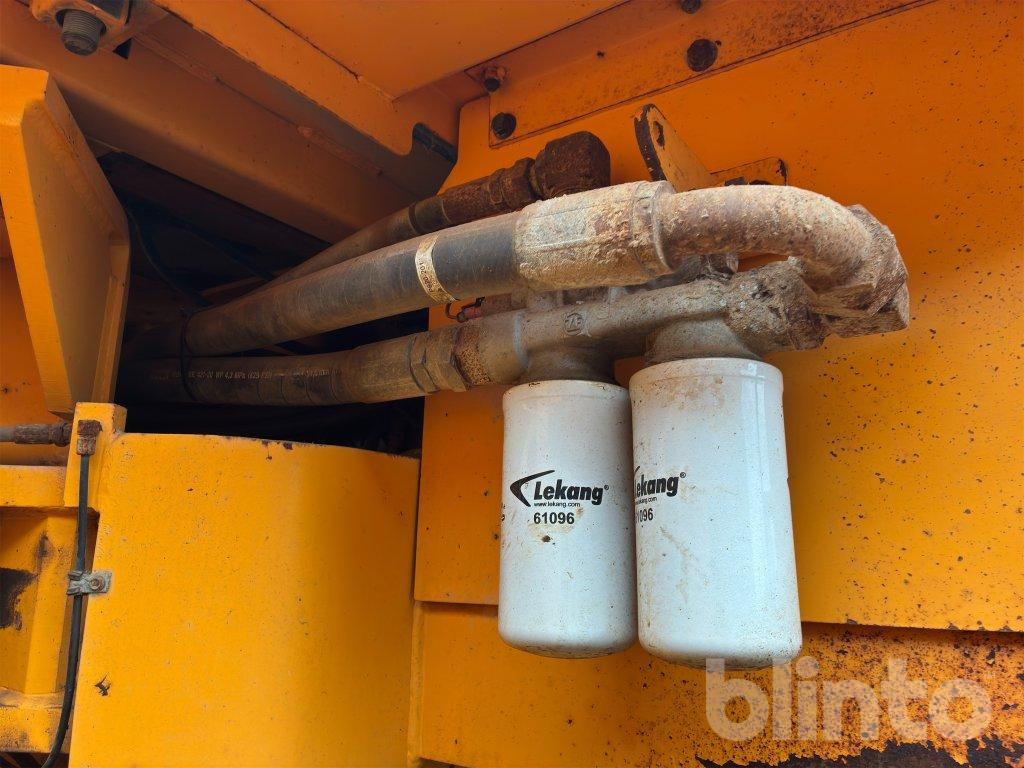 Wheel loader Hyundai HL 780-3A