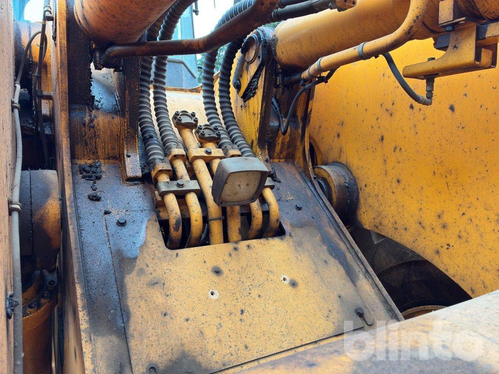 Wheel loader Hyundai HL 780-3A