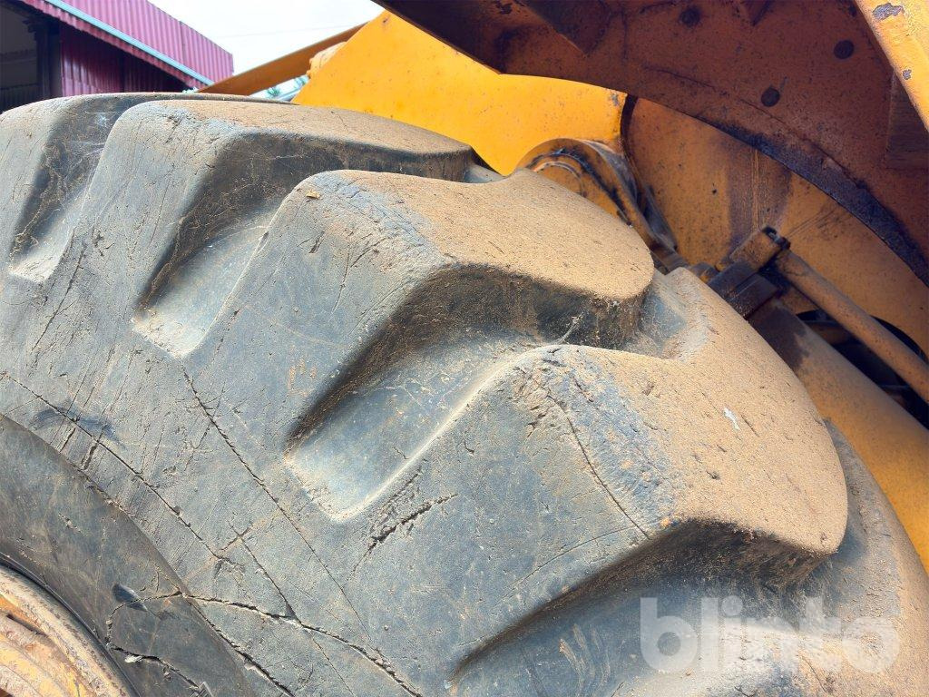 Wheel loader Hyundai HL 780-3A