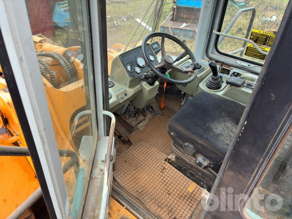 Wheel loader Hyundai HL 780-3A