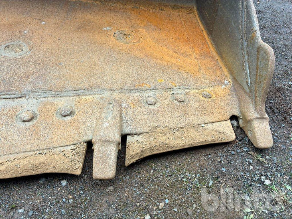 Wheel loader Hyundai HL 780-3A