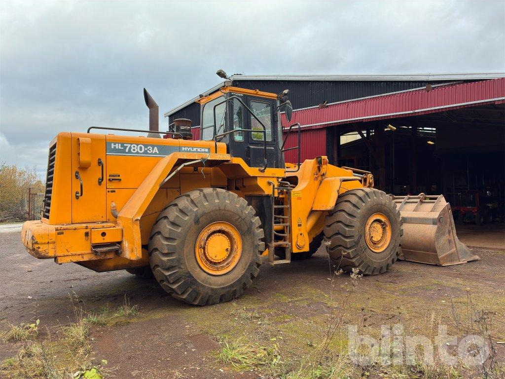 Wheel loader Hyundai HL 780-3A