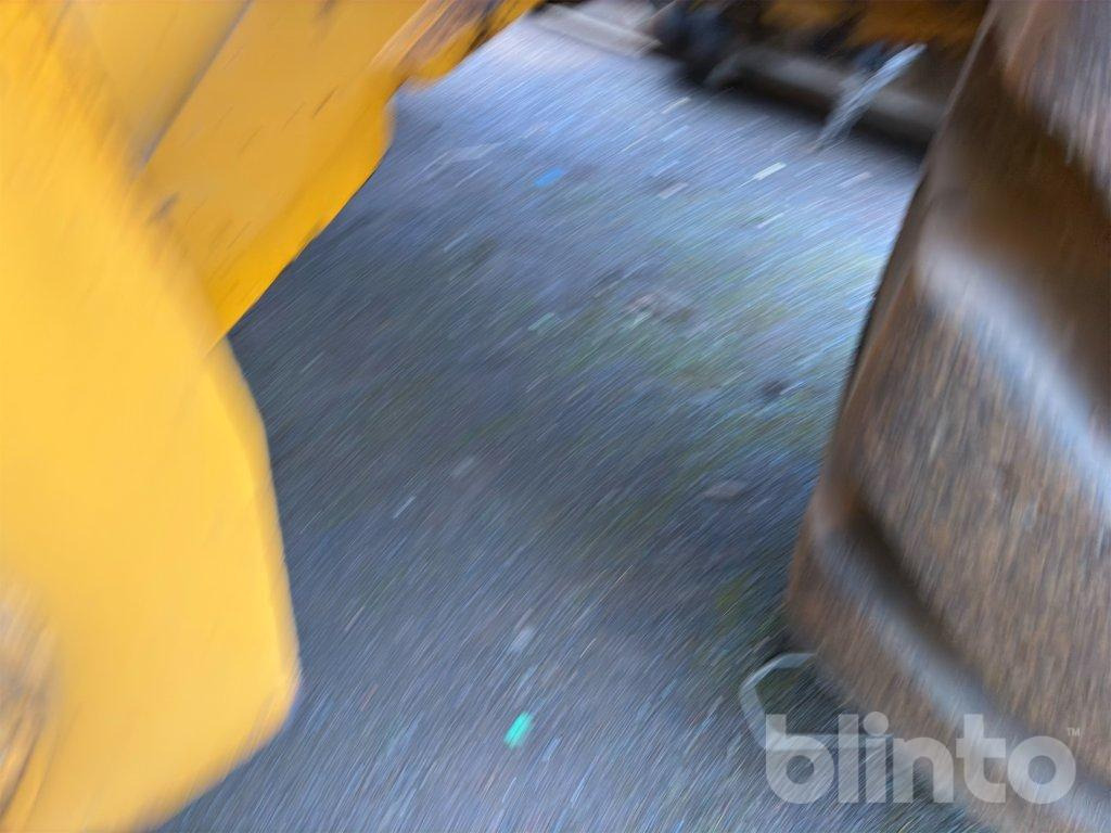 Wheel loader Hyundai HL 780-3A