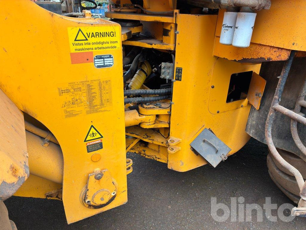 Wheel loader Hyundai HL 780-3A