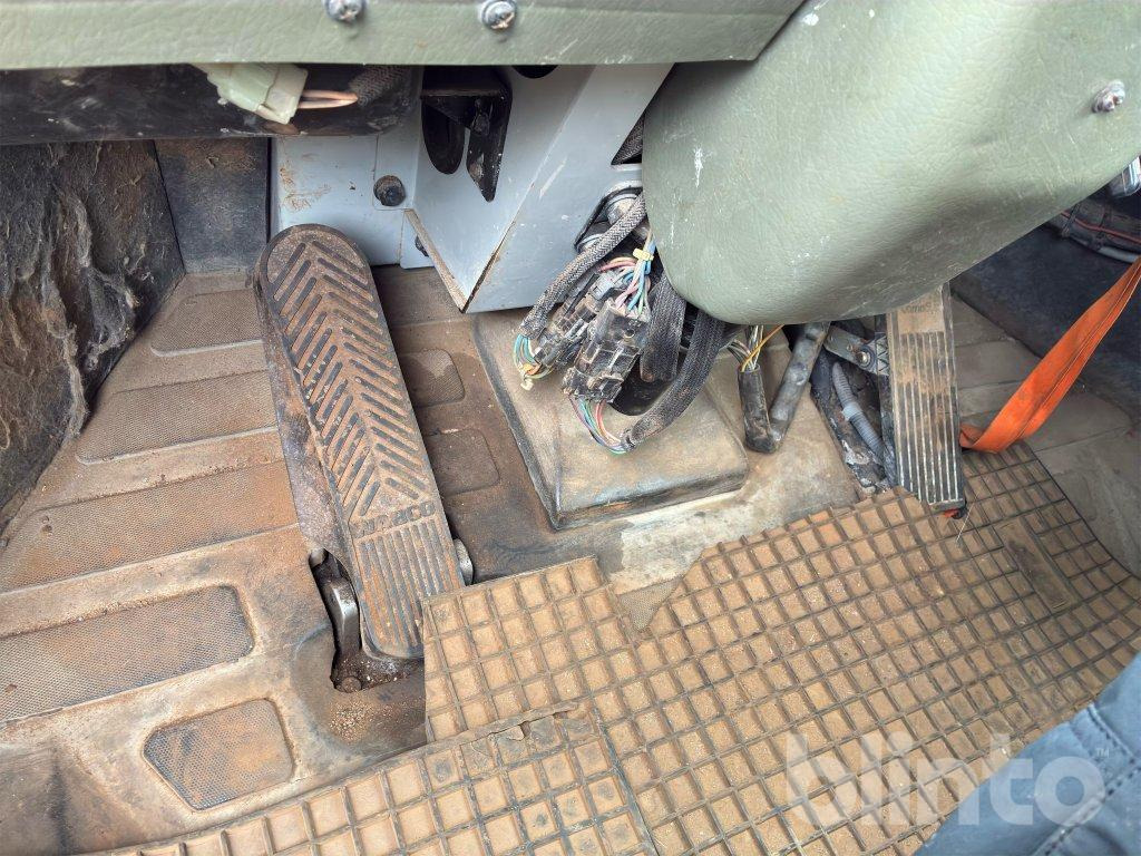 Wheel loader Hyundai HL 780-3A